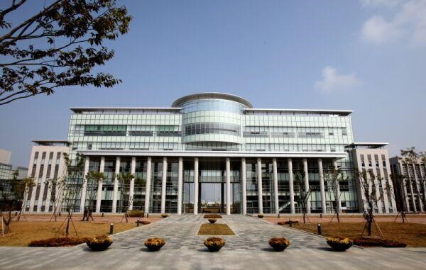 Đại học quốc gia Incheon Hàn Quốc là địa chỉ nhiều bạn trẻ mơ ước